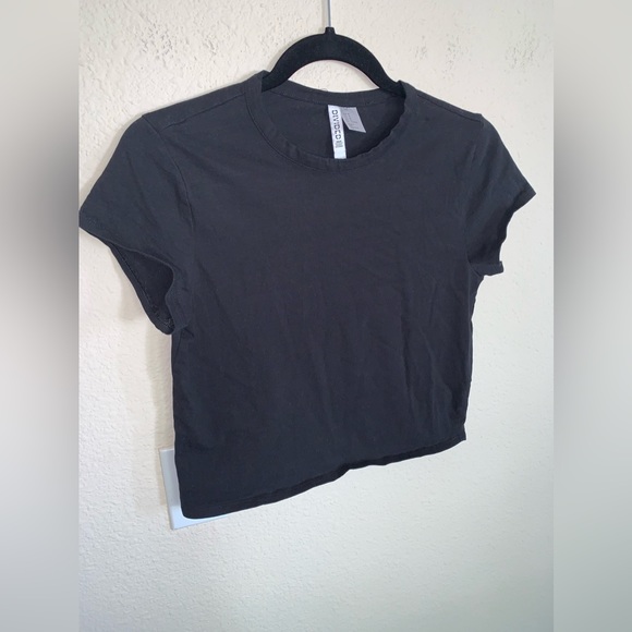 NWT H&M Divided Black Crop Top - Picture 2 of 10